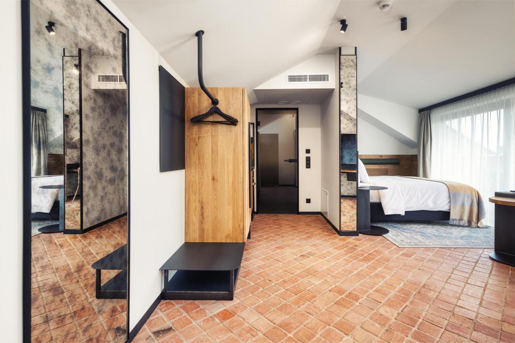 Nomadic Urban Premium Suites Cracovie Extérieur photo
