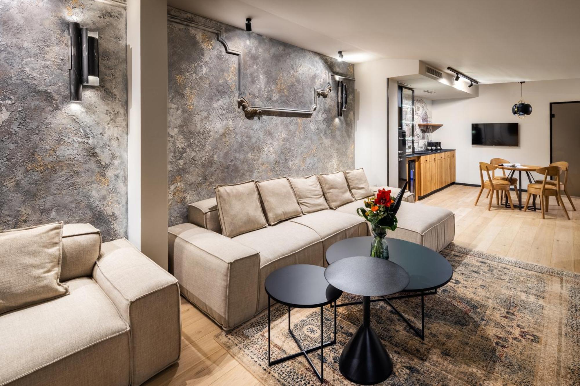 Nomadic Urban Premium Suites Cracovie Extérieur photo